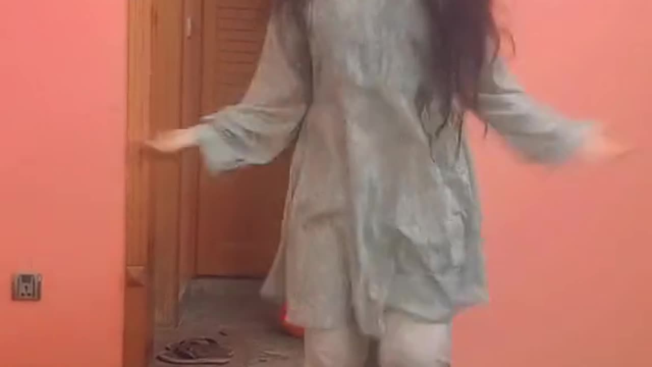Koi jaay to ly aay dance status