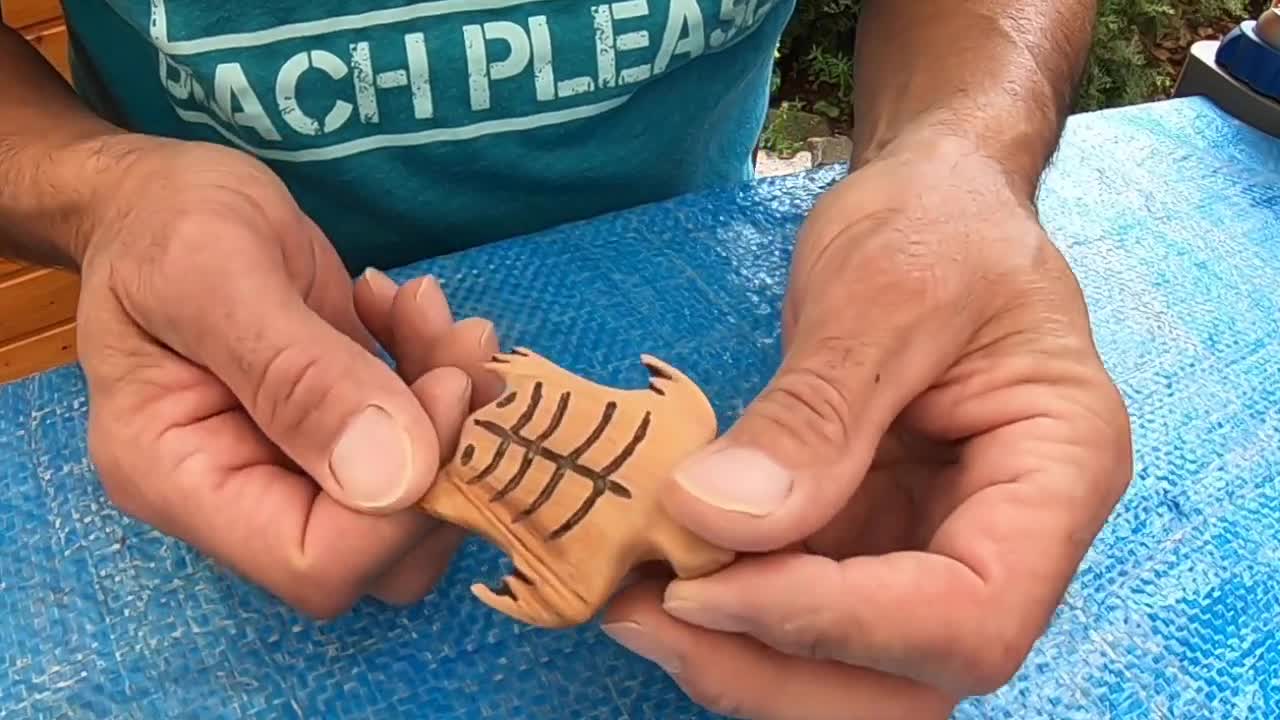 Making a wooden sea turtle pendant