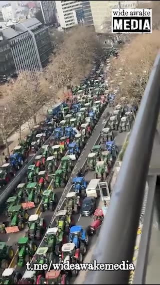 Brussels, Belgium: A huge convoy of European farmers protest against the Net Zero policies