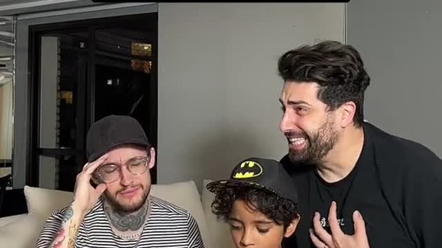 kkkkkkkkkkkkk linda feliz dia das criança gracinha