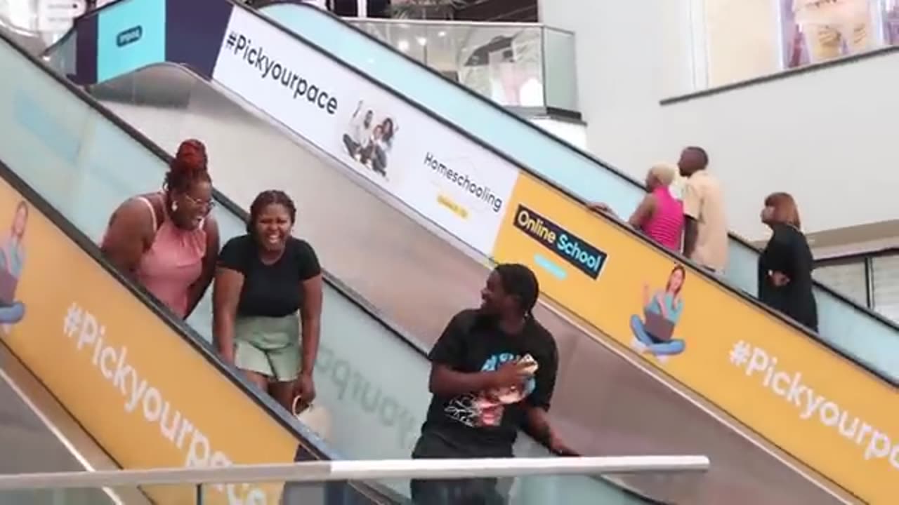 MANTHONG ON THE ESCALATOR PRANK