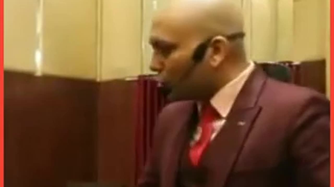 निठल्ले लोग 😂