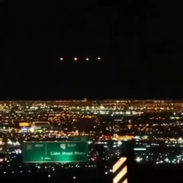 UFO’s CHARIOTS OF GOD ANGELS IN THE LAS VEGAS SKIES.🕎Isaiah 66;15-18 “YAHAWASHI WILL RETURN”