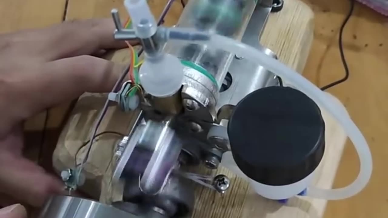 DIY ENGINE MODEL#enginediy #enginesound #engineering #engineeringjobs #enginebuild