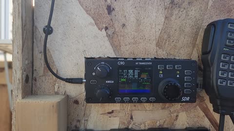 Off grid ham radio