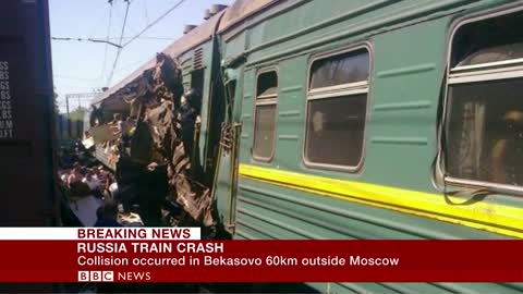 At least 5 dead in fatal train crash near Moscow - BBC News