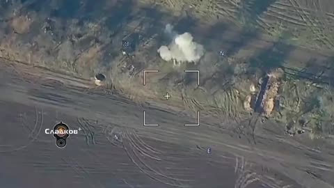 A new video of the Russian Lancet UAV's counter-battery fight against the U.S. M777 V.S.U. Howitzer