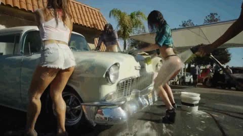 DEEP PURPLE music video HIGHWAY STAR with Smoking-Hot, Sexy, Scantily-Clad, BIKINI & LINGERIE BABES!