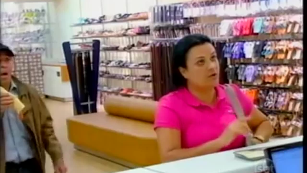 Câmera Escondida_ Assassino na loja