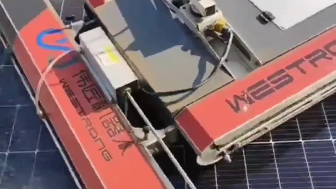 Solar panel clin.