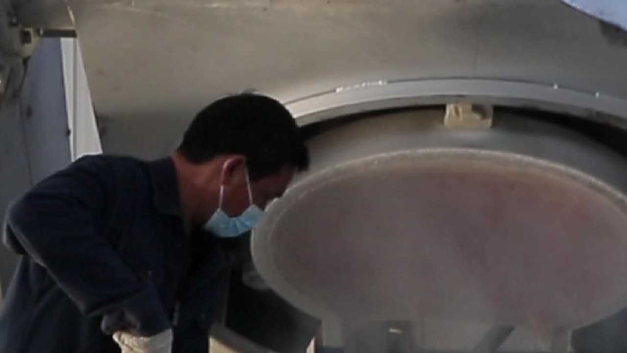 The dust cover is close to the furnace mouth and has excellent dust collection effect.
