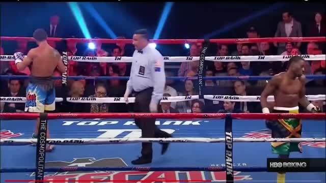 Lomachenko vs Walters Round 6