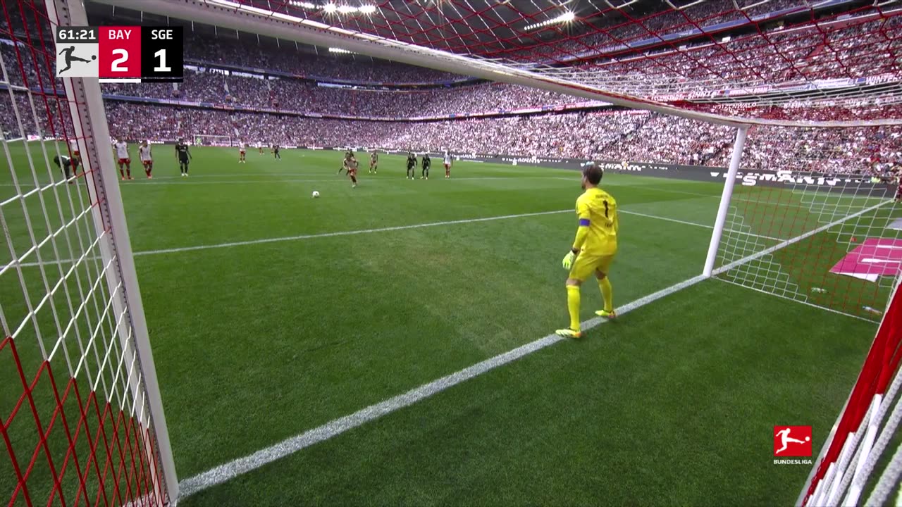 Kane Strikes Twice! | FC Bayern München - Eintracht Frankfurt 2-1 | Highlights | Matchday 31 – BULI