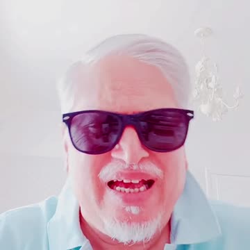 Mr Khan lip-syncs to a Sad French Song by Indila "Tourner Dans Le Vide".