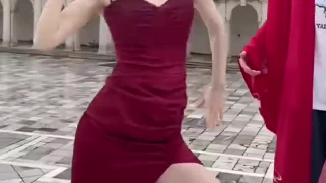 Kung fu Red Dress