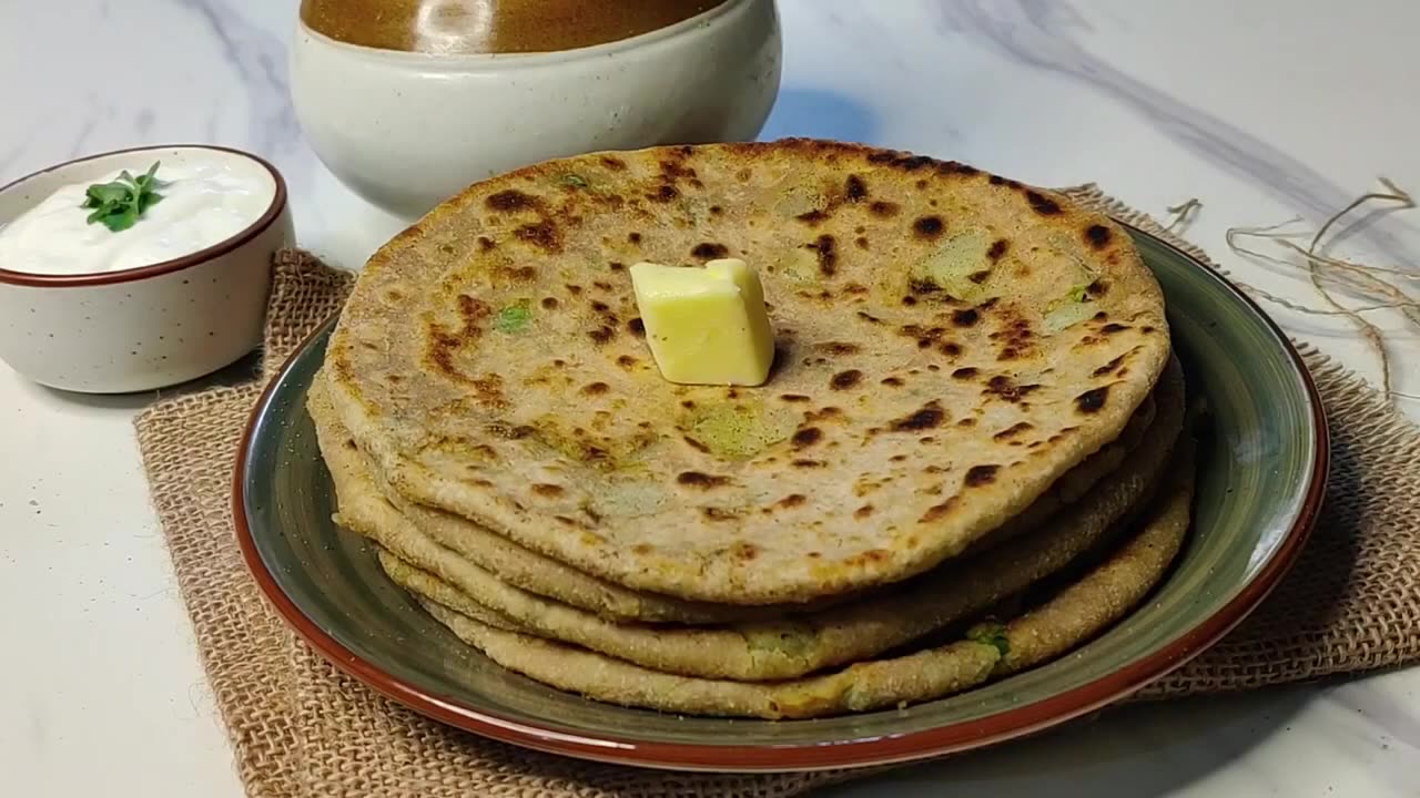 Classic Indian Dish: परांठा ढाबा स्टाइल Aloo Matar Paratha (Hindi Video) (Watch & Prepare)