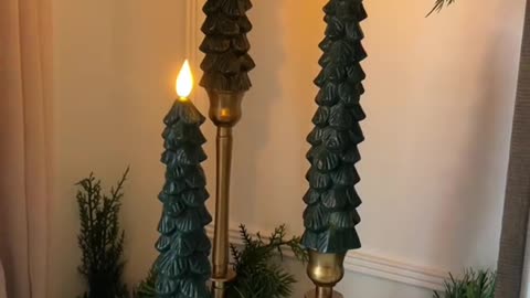 An Amazon Christmas decor must have!🕯️