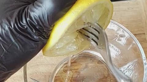 Ultimate Lemon Hacks: Forks and Food Tongs Edition! Lemon Squeezing Techniques: