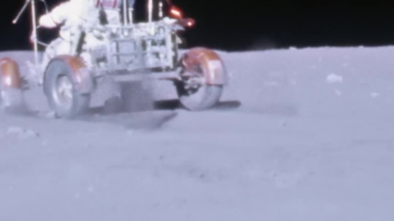 Astronaut drive a car on moon in 1971