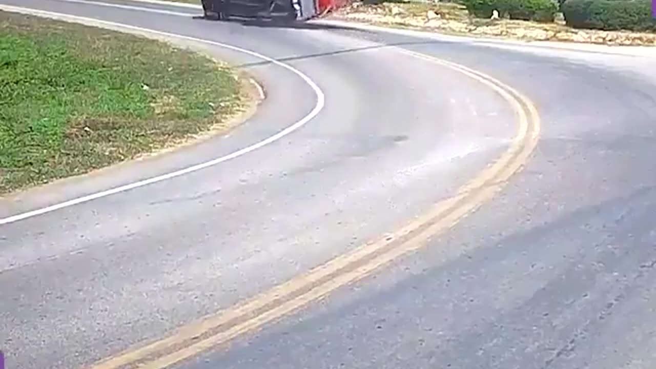 BIG TRUCKS DAMAGE.