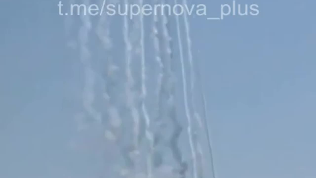Simultaneous launch of 16 Himars missiles