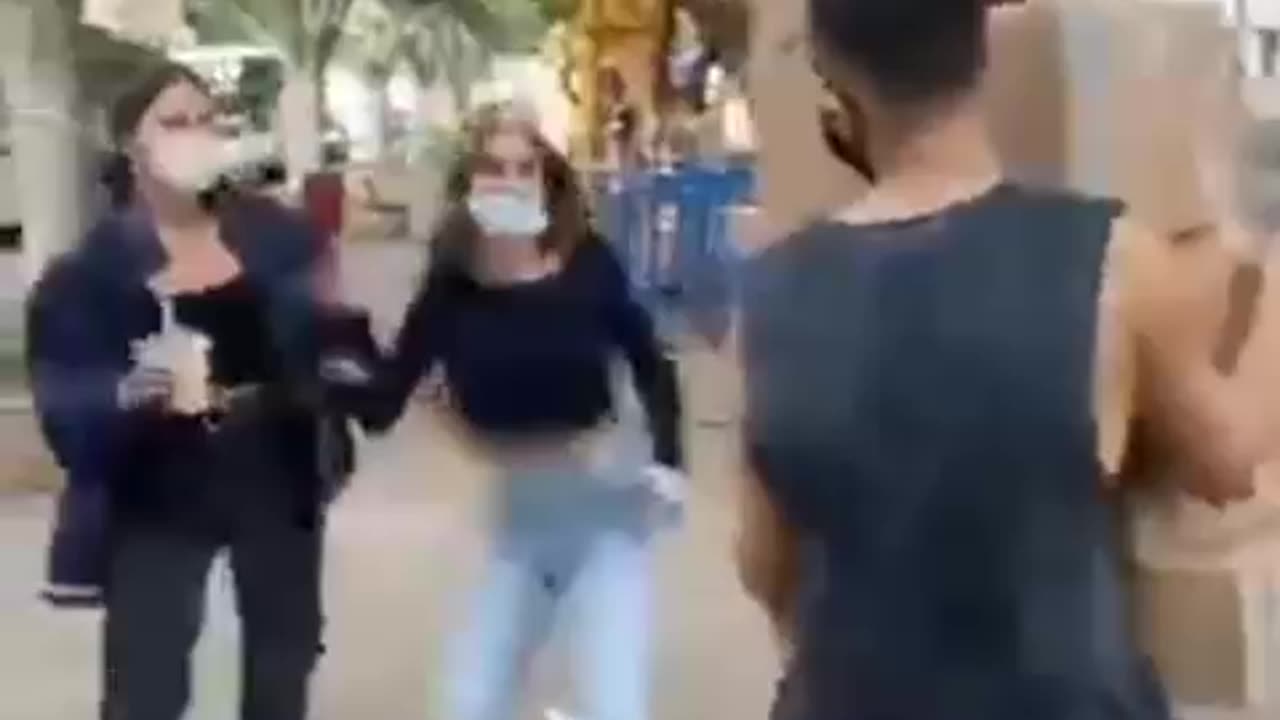 Trying not to laugh 🤣🤣🤣