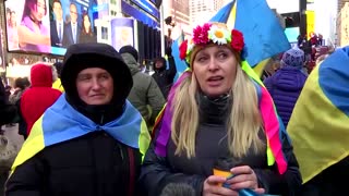 Protesters in Times Square call for peace in Ukraine