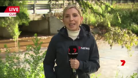 Snow falls in parts of South Australia amid flood warnings for mid north towns | 7NEWS