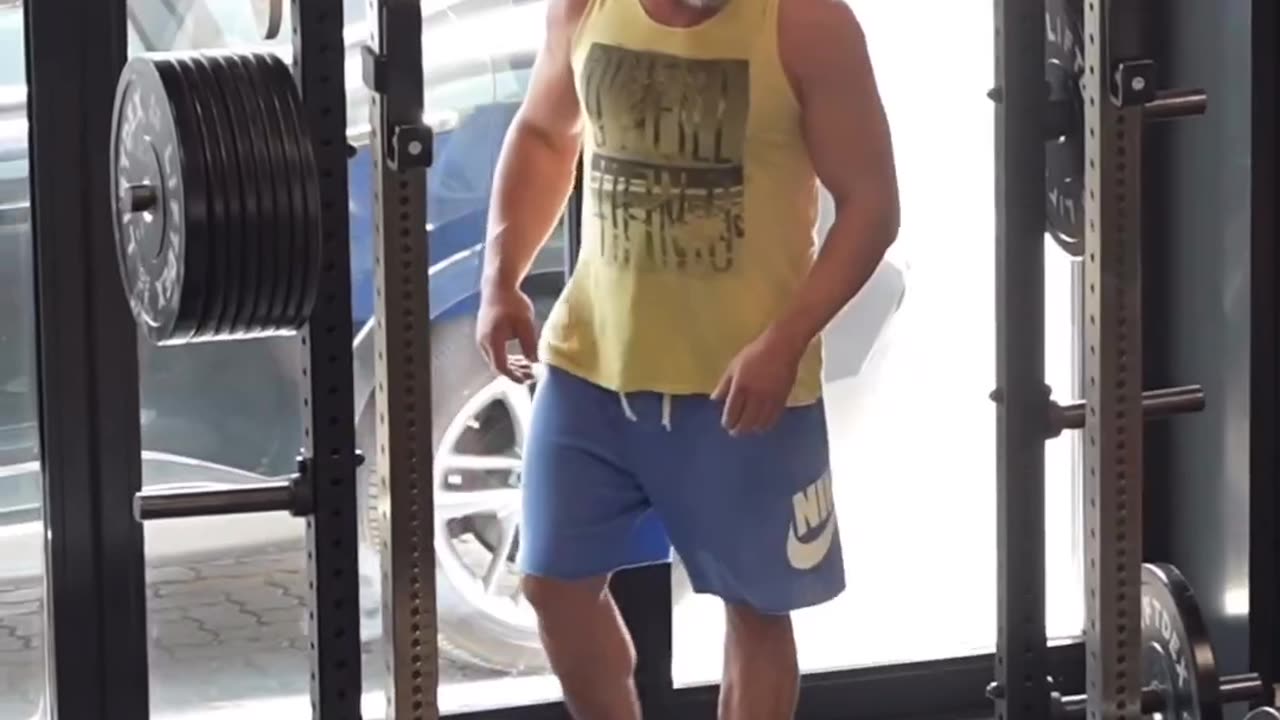 Still trying to break this bar 😤