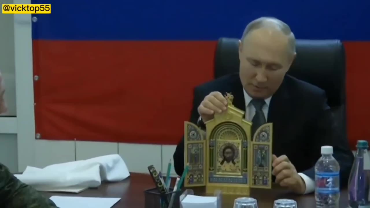 BREAKING! Putin visits Kherson front and awards the holy icon to Russian warriors: God is with Russia in the fight against global satanists!