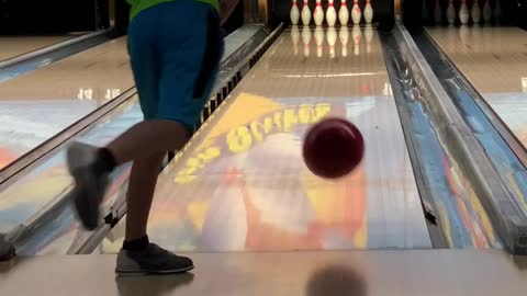 Raptor J Trashes Bowling