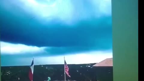 👀
