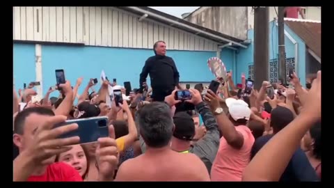 BOLSONARO SEMPRE AO LADO DO POVO.