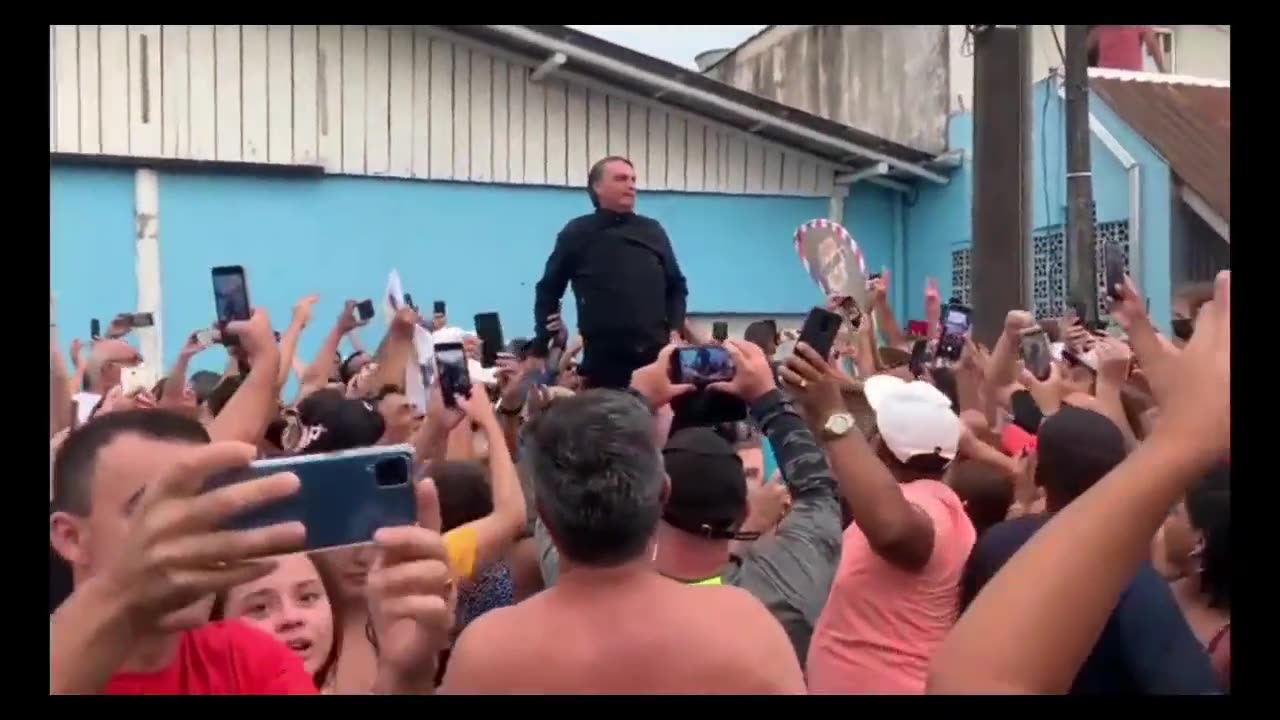 BOLSONARO SEMPRE AO LADO DO POVO.