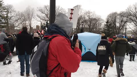 Worldwide freedom gathering at Toronto, January 22, 2022: Arriving at Queen's Park