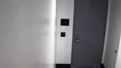 6144RHOBG2G201ABStairwayLobbyEntry_2021-01-06_11h00min02s447ms.mp4