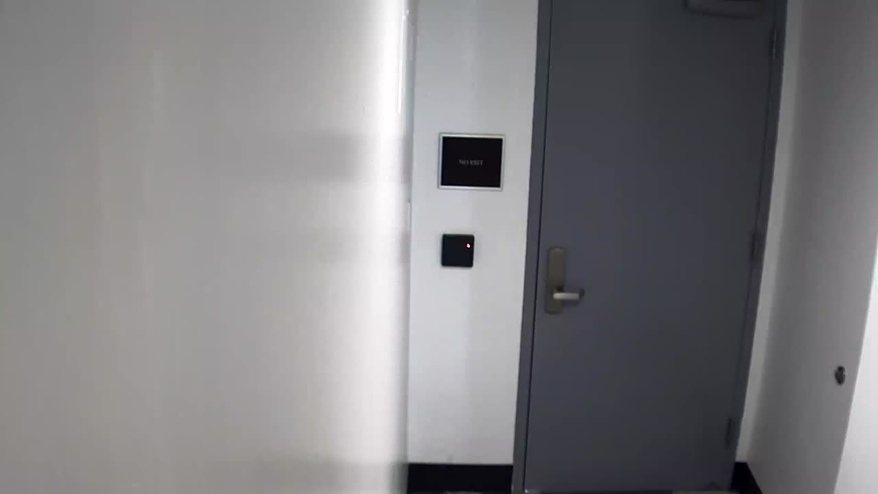 6144RHOBG2G201ABStairwayLobbyEntry_2021-01-06_11h00min02s447ms.mp4