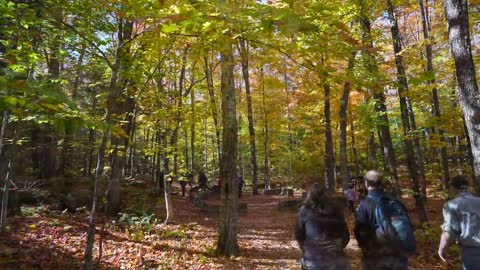 New England Fall Colors Road Trip_ Kancamagus Highway, Stowe, Sleepy Hollow(00h38m55s-00h41m04s)