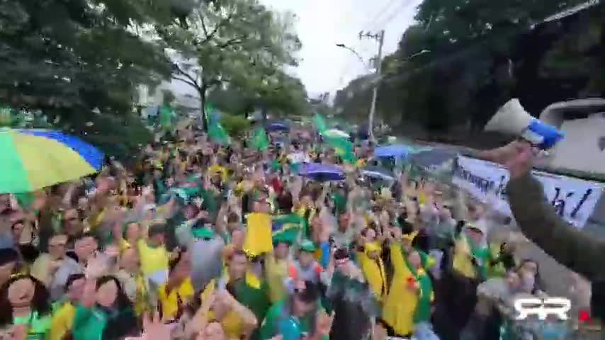 Powerful Demonstration of ‘We the People’ Happening Now in Brazil
