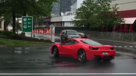 458 U-Turn 😨 Ferrari 458 🇮🇹