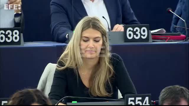 Un juez belga retrasa al día 22 la vista de Eva Kaili, que seguirá en prisión