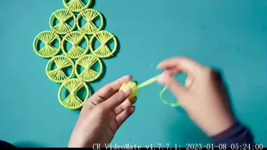 Easy DIY Old Bangles and Woolen Wall Hanging Craft Idea Old Bangles craft ideas