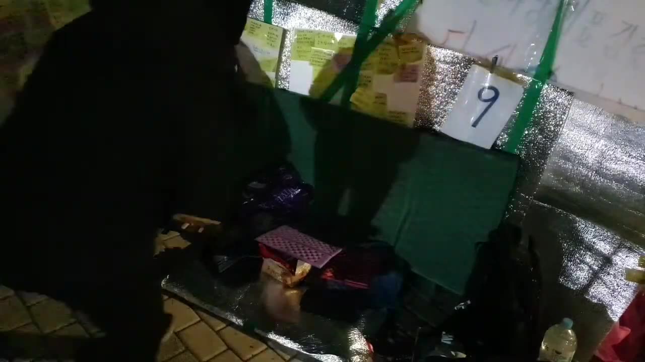 20191207_V3_S01(js4oR0hj_DM)청와대앞 9일차 단식투쟁을 하던 김현진 청년 결국 병원으로