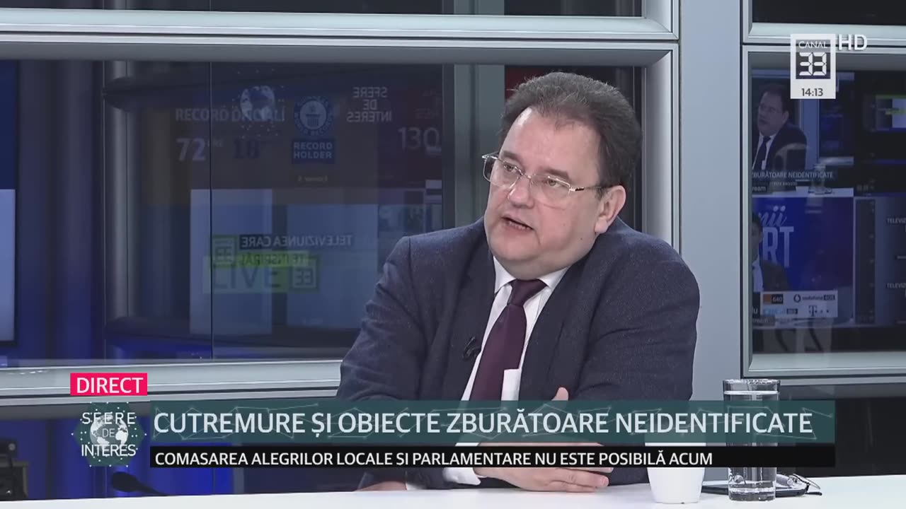 Cutremure și obiecte zburătoare neidentificate