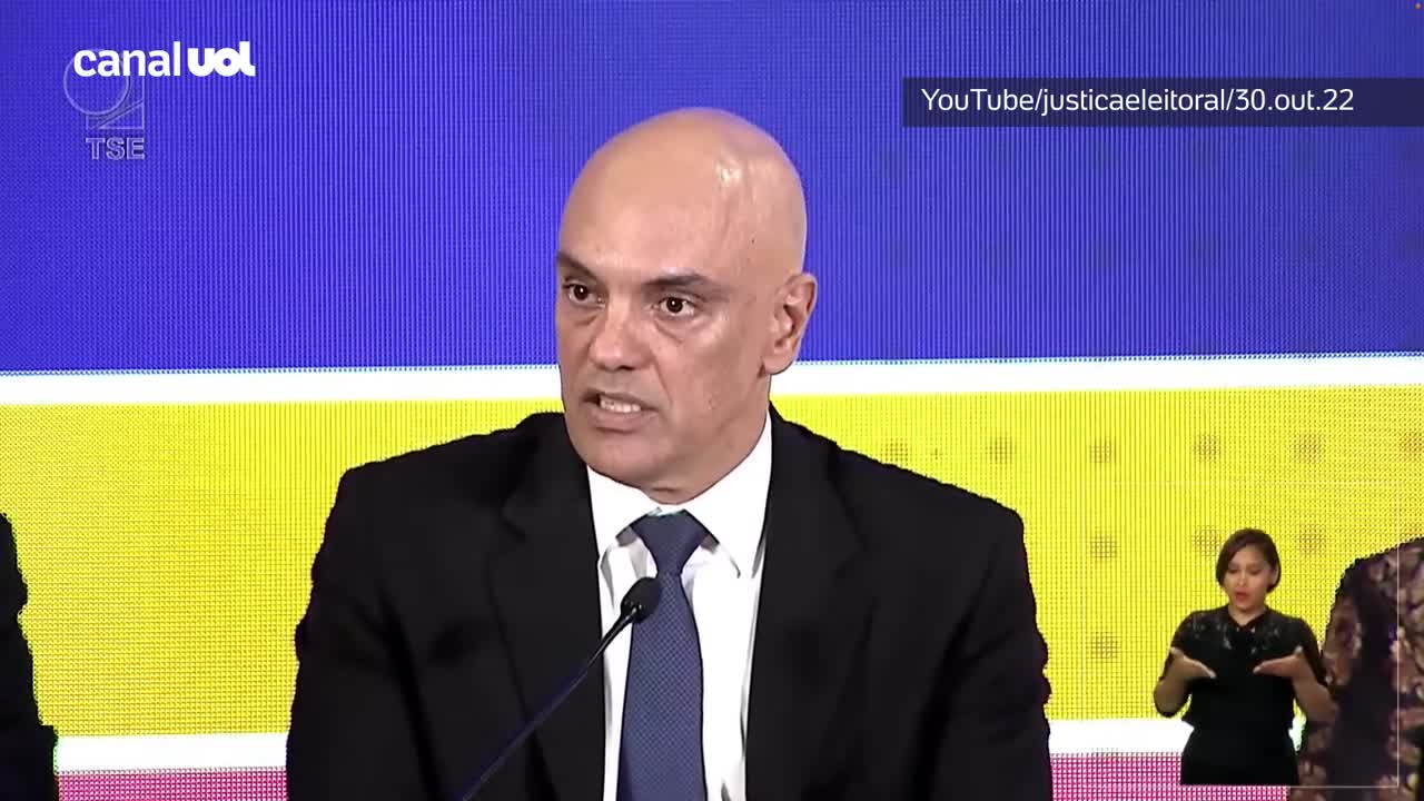 Alexandre de Moraes conversou com Lula e Bolsonaro após resultado das eleições