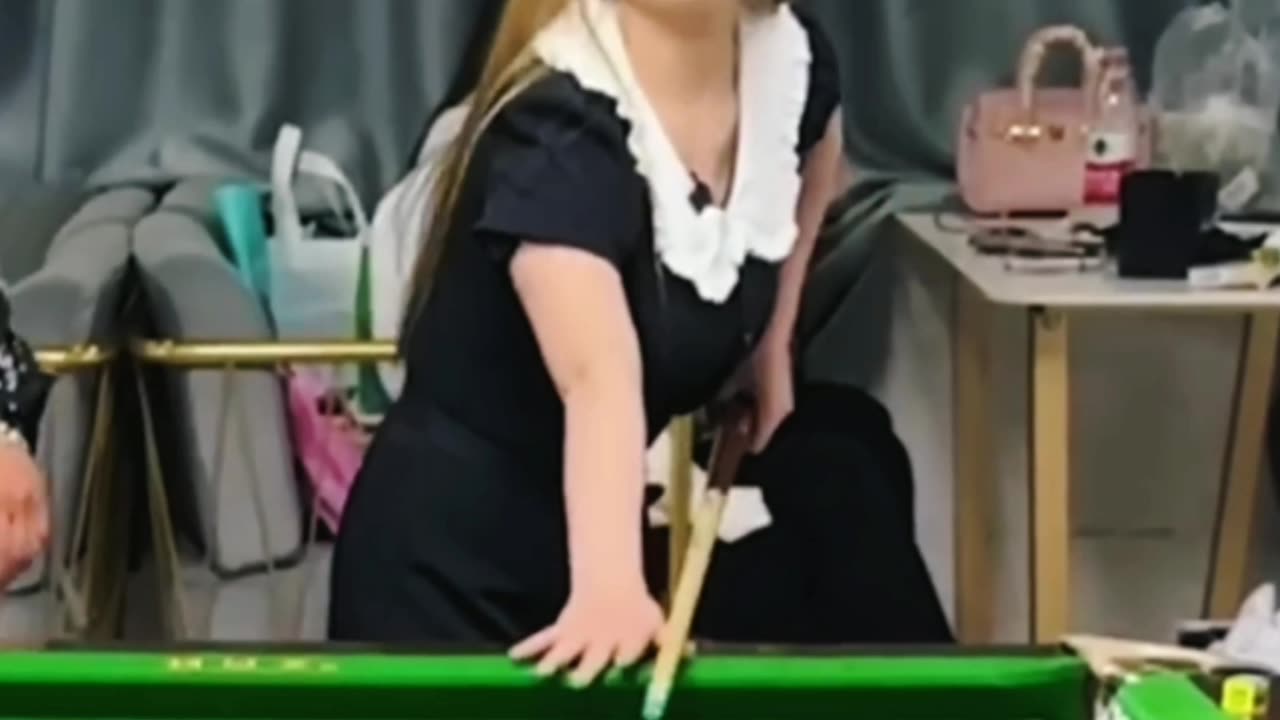 Funny_Video_Billiards_😲