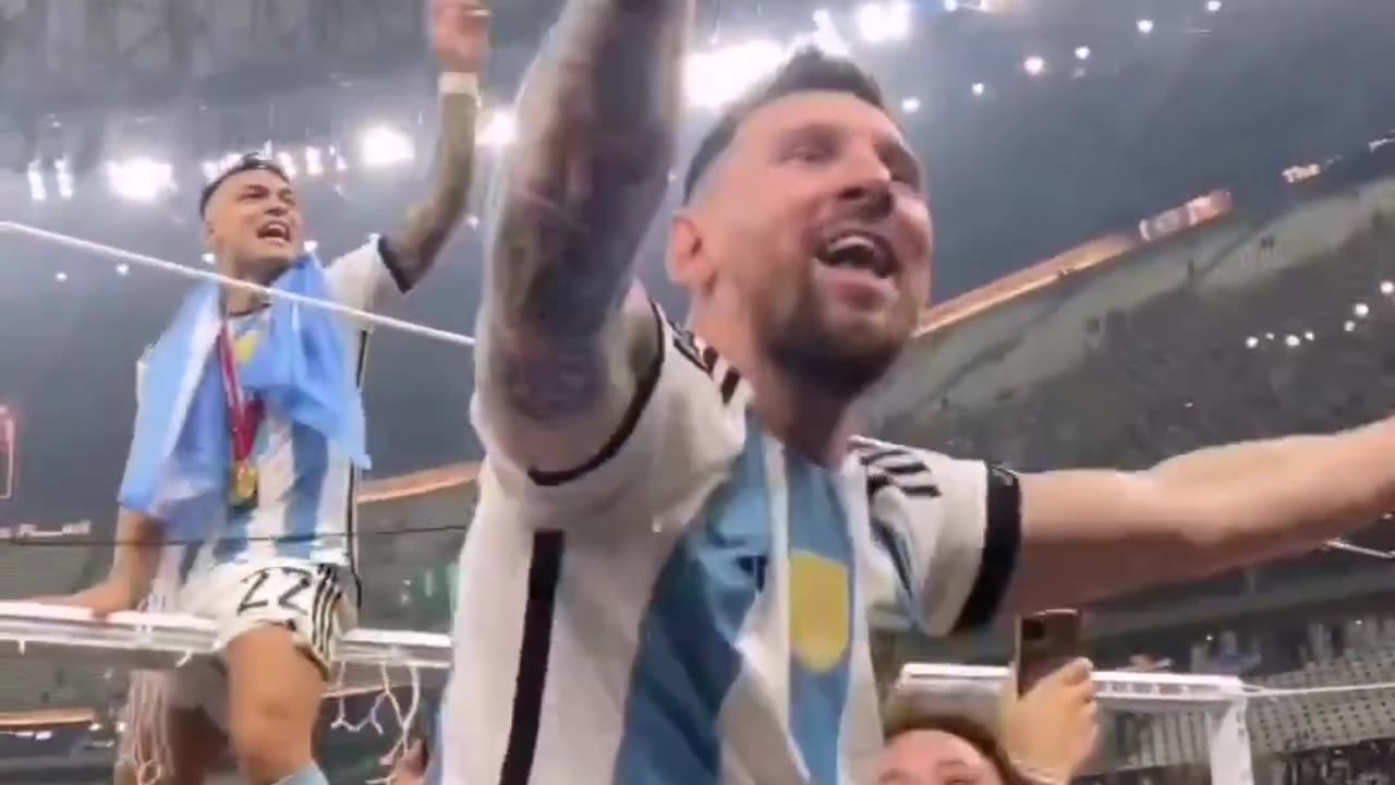 MESSI CELEBRATION WITH WORLDCUP