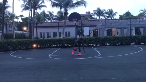 Kyrie Irving super advanced move