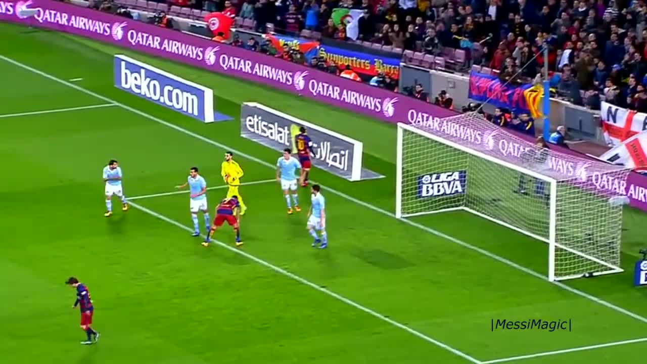 Lionel Messi Dribbles The Referee ● Messi Dribbling Everyone Even The Referee!