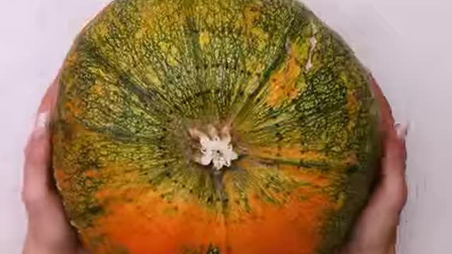 The art of fruit & veggie peeling and cutting! 🥕 🍅 🍄